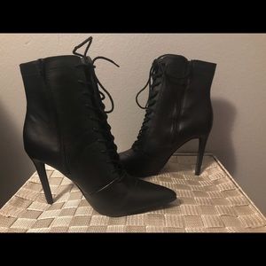NEW FOREVER 21 BLACK BOOT HEELS